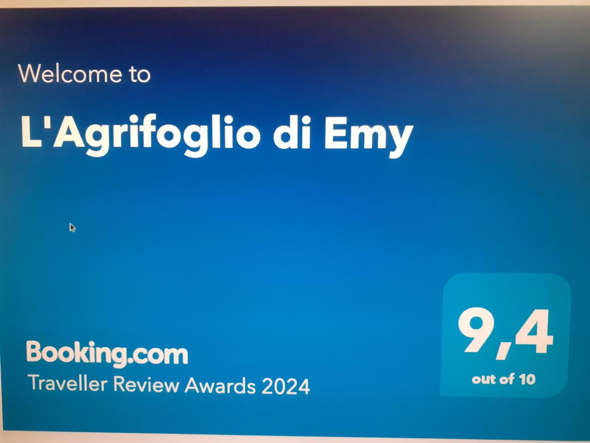 Bed and Breakfast L'Agrifoglio Di Emy Guspini Exterior foto